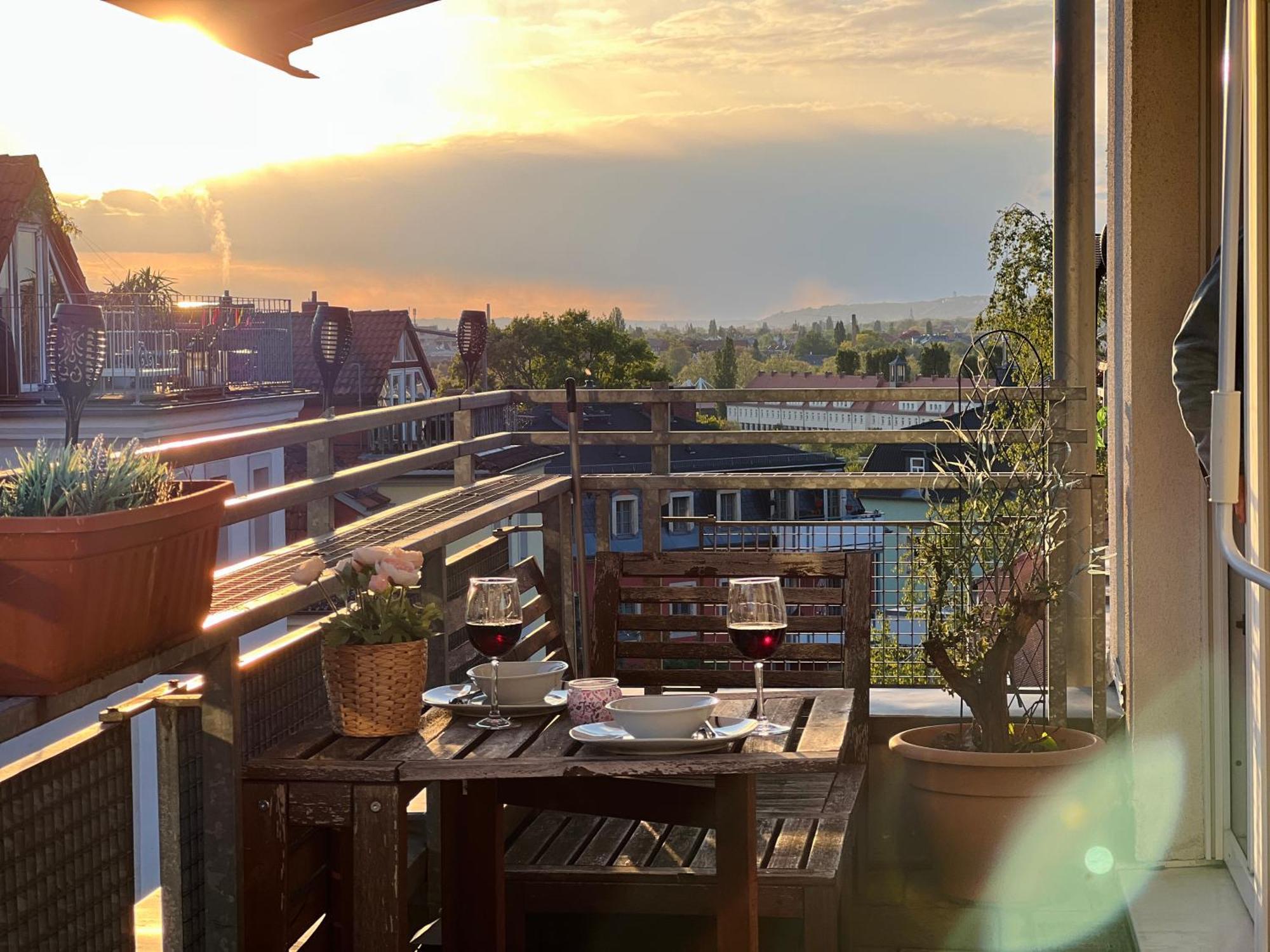 Stariva - Terrasse Ueber Dresden - Kaffeemachine - Netflix - Playstation - Brettspiele Apartment Bagian luar foto